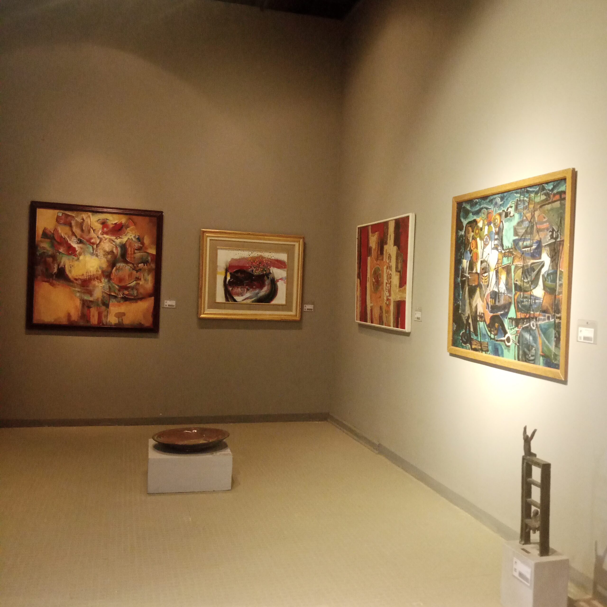 لوحات متحف الفن المصري الحديث