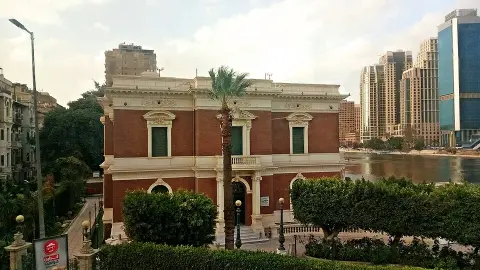 قصر عائشة فهمي في الزمالك من الخارج